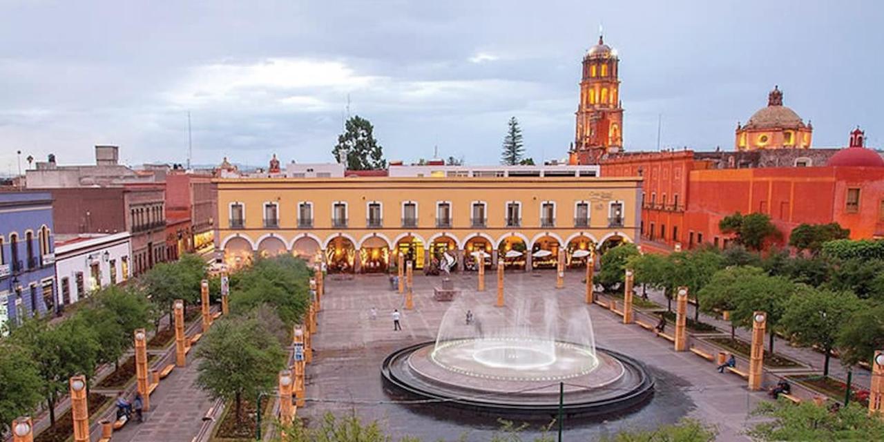 Departamento Ubicación, Cómodo, Estacionamiento Apartamento Querétaro Exterior foto